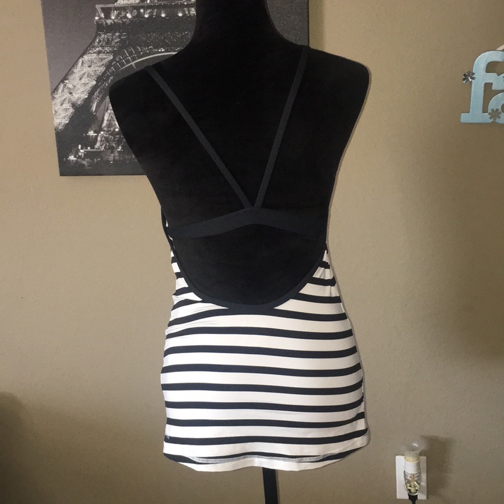 Workout tank bundle - Picture 2 of 7
